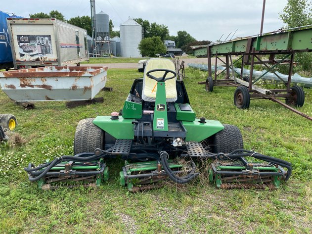 Image for JOHN DEERE 235 A REEL MOWER