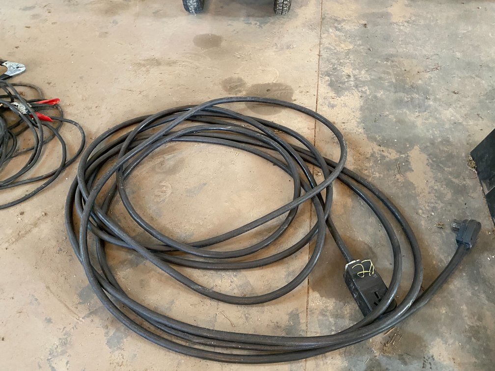 EXTENSION CORD