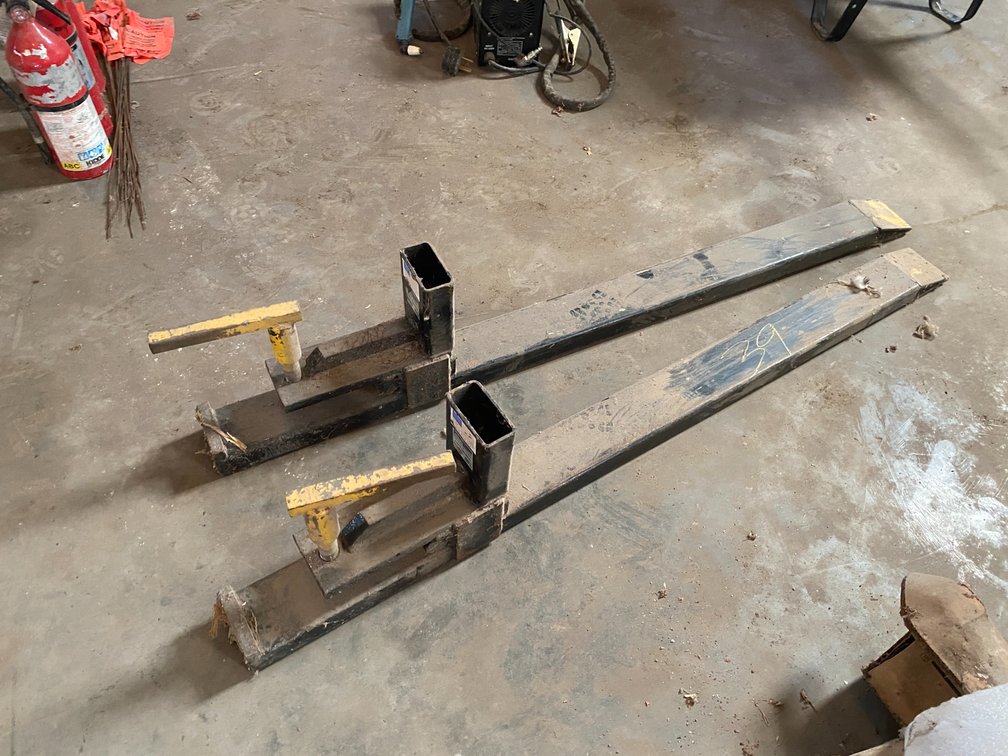 BUCKET FORKS