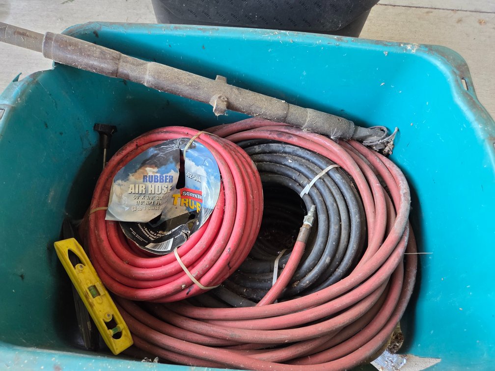 COIL NAILS, AIR HOSES