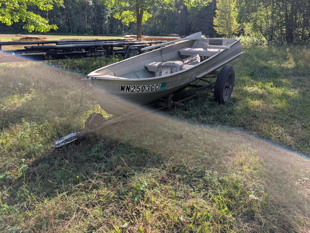 SEA NYMPH BOAT/TRAILER
