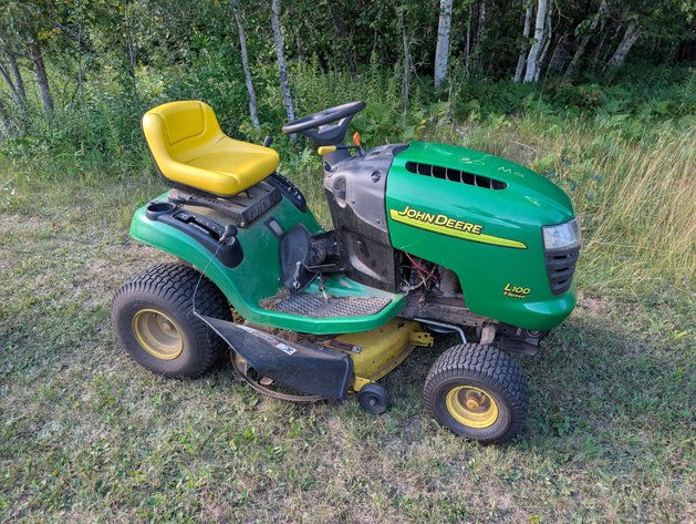 Image for JOHN DEERE L100