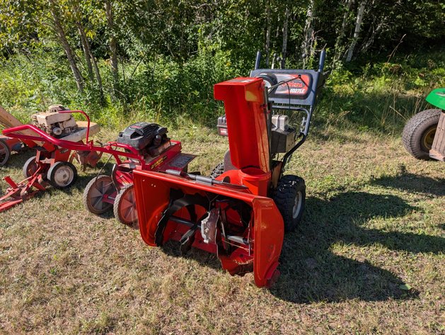 Image for ARIENS 1027LE SNOWBLOWER