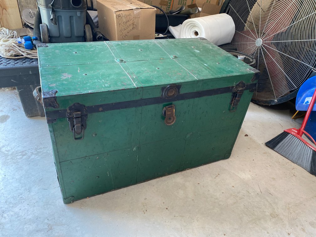 STORAGE TRUNK
