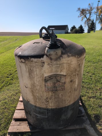 Image for (2B) 110 GALLON TANK