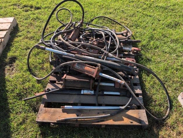 Image for Bruce & Barb Standfuss Online Only Farm Retirement Auction
