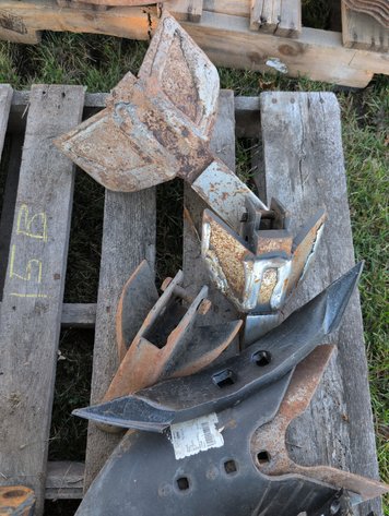 Image for (PALLET) PLOW AND DIGGER PARTS