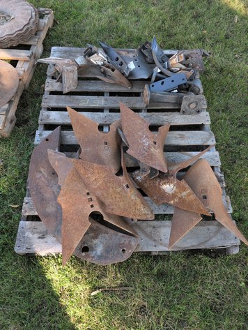Image for (PALLET) PLOW AND DIGGER PARTS