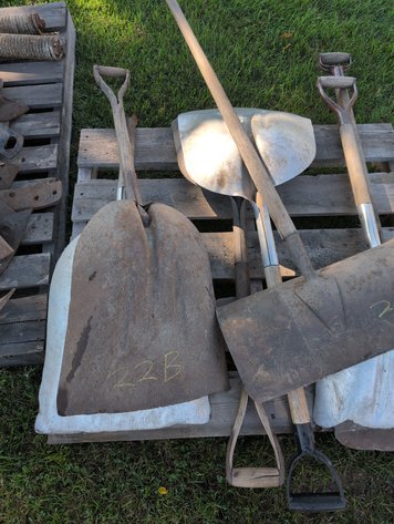 Image for (PALLET) SHOVELS