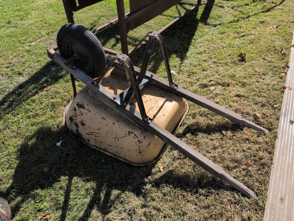 WHEELBARROW