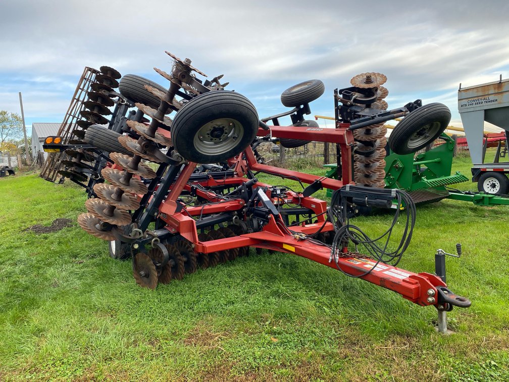 CASE IH 330