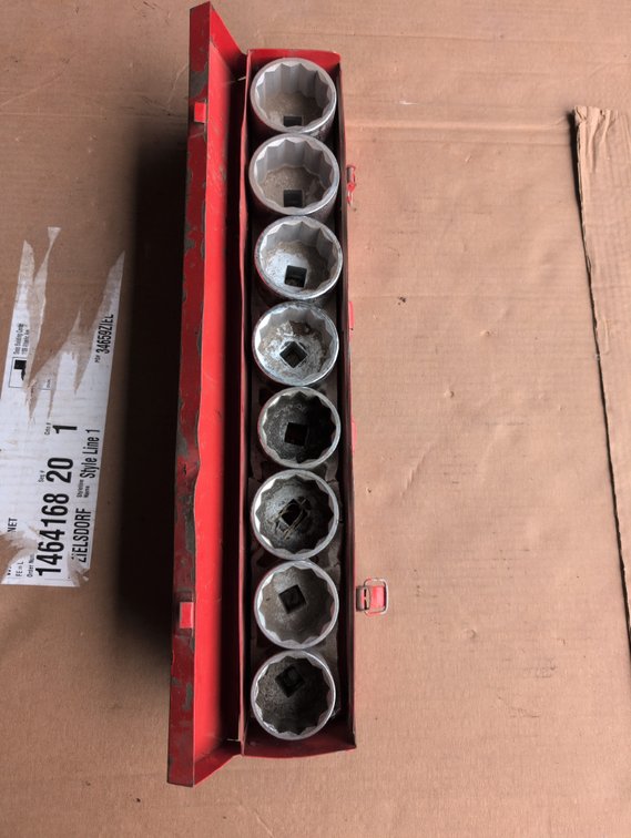 SOCKET SET