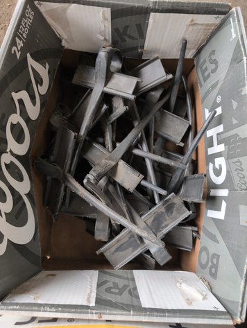 Image for PLASTIC TINES / TEETH