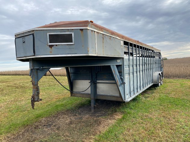 Image for 1992 TITAN LIVESTOCK TRAILER
