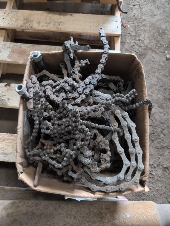 ROLLER CHAIN