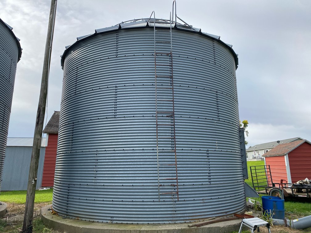 BROCK 4500 BUSHEL BIN