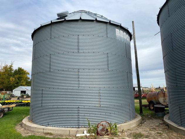 Image for BROCK 4500 BUSHEL BIN