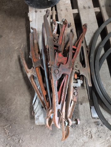 Image for LIFTER GUARDS