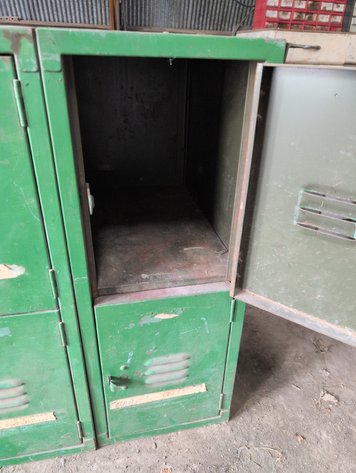 Image for LOCKER SET