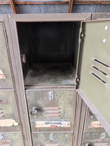 Image for LOCKER SET