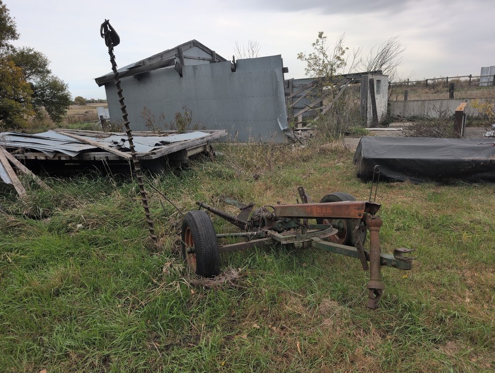 NEW IDEA SICKLE MOWER