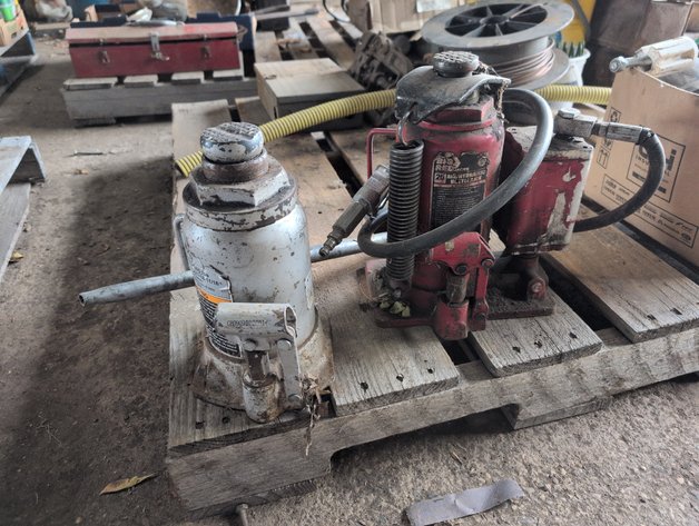Image for BOTTLE JACKS