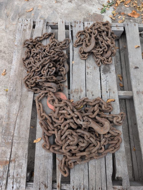 CHAINS