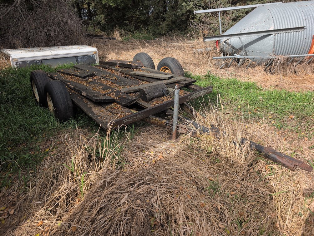 FLATBED TRAILER