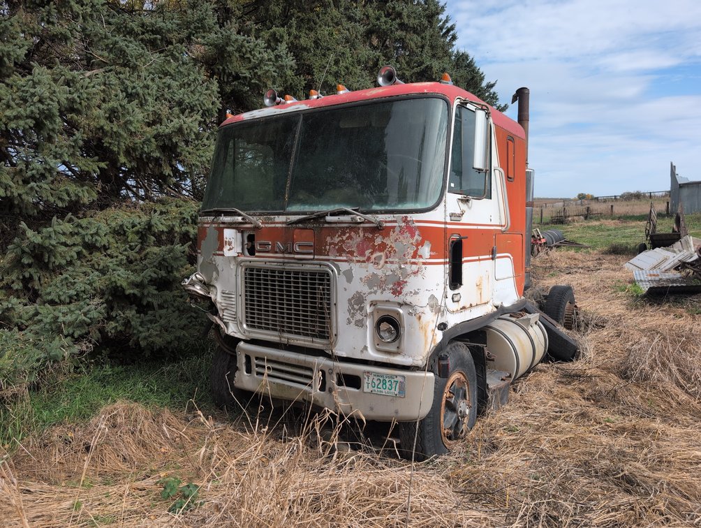 1973 GMC ASTRO 95
