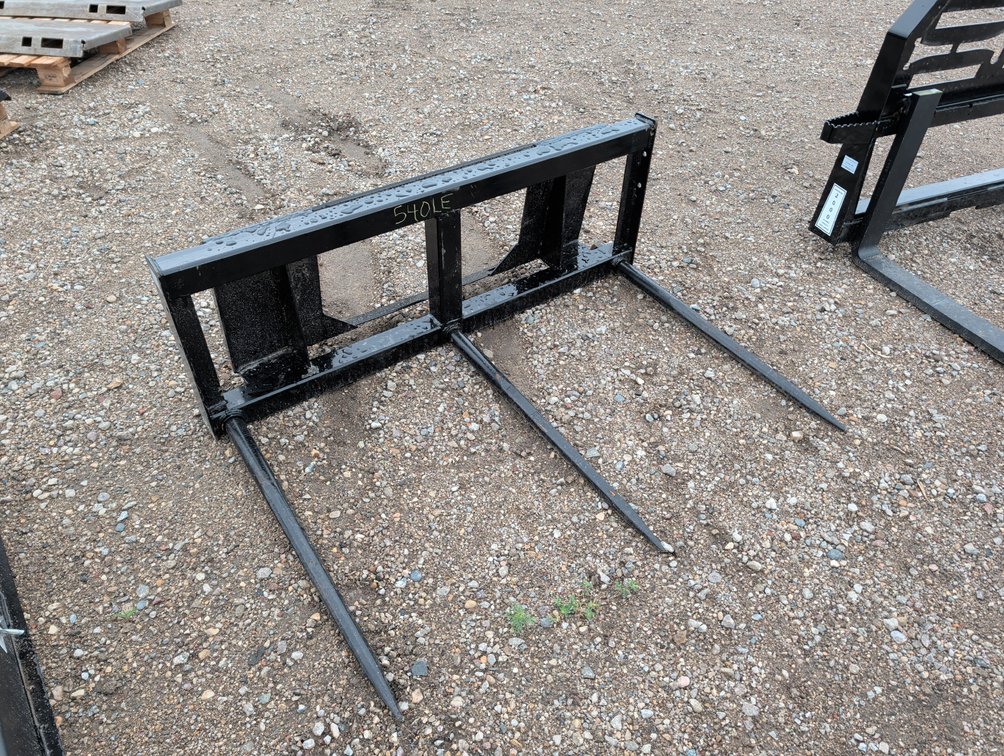 NEW WALCO BALE SPEAR WITH 3 39" SPEARS SN:202432238