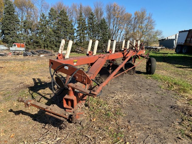 Image for INTERNATIONAL 720 PLOW