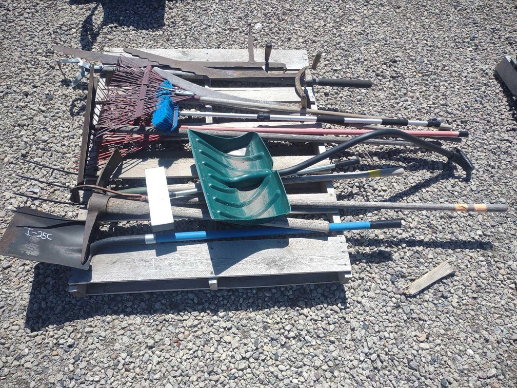 GARDEN & LAWN TOOLS RAKES, SHOVELS, MAGNET, HAY SAWS & MORE