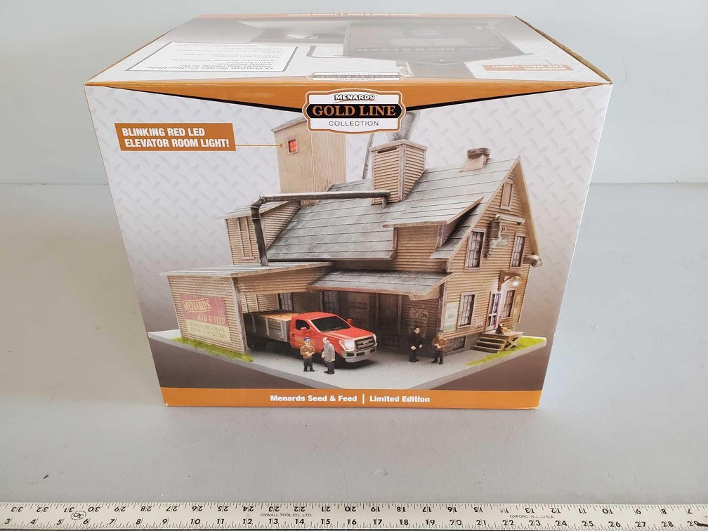 (I-40) NEW MODEL MENARDS SEEN & FEED 