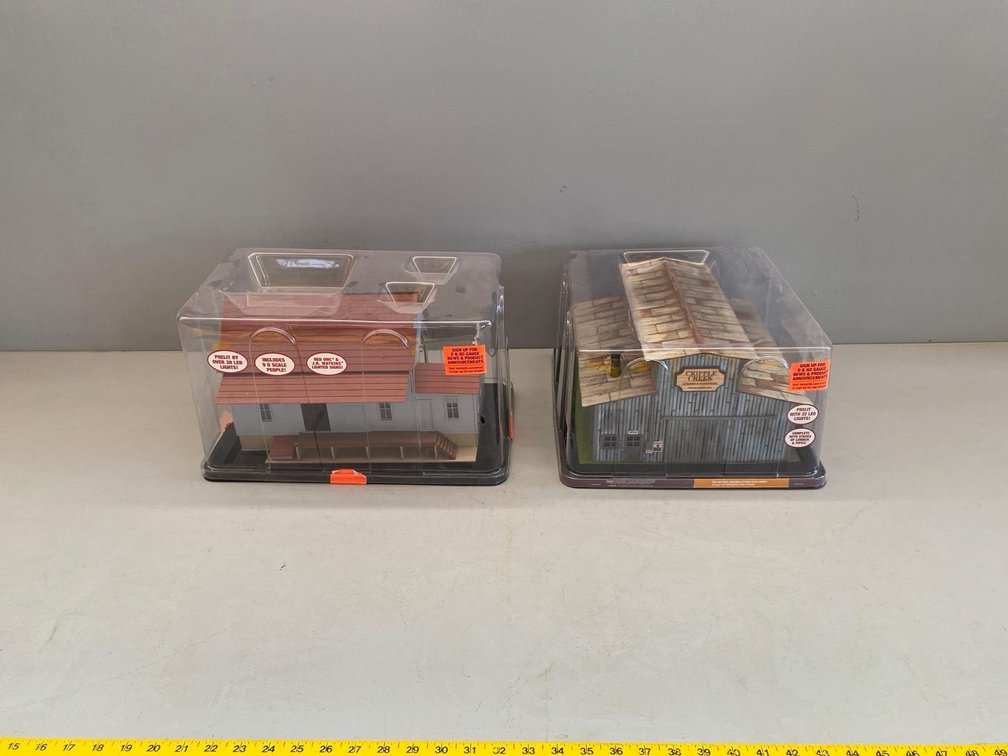 (I-47) MODEL LUMBER YARD AND MISC MODEL BUILDING