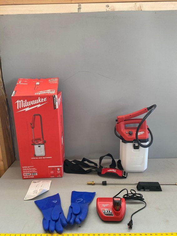 (I-55) MILWAUKEE 2 GALLON HAND SPRAYER AND ACCESSORIES