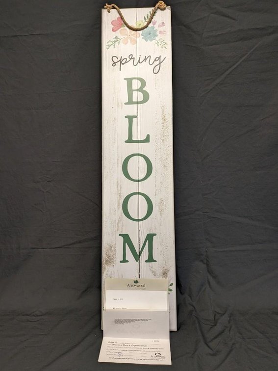 ARROWWOOD RESORT 1 NIGHT STAY AND 4 WATER PASSES. TWO SIDED SPRING/EASTER SIGN.