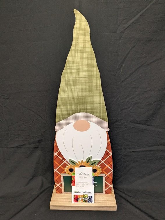 ALMICH'S $50 GIFT CARD  AND GNOME DÉCOR