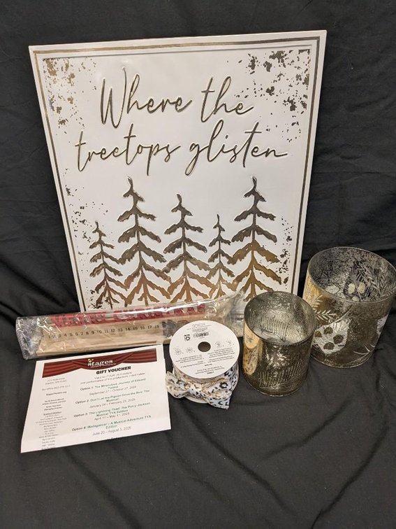 STAGES THEATER COMPANY 4 TICKETS. CHRISTMAS GOLD DÉCOR