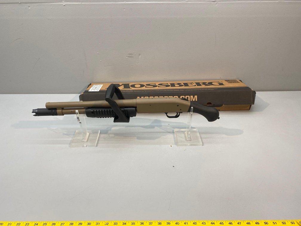 (I-47) MOSSBERG SHOCKWAVE MODEL 590 12GA 14" BARREL  PUMP ACTION SN: V1206977 SHOT LESS THEN 5 ROUND