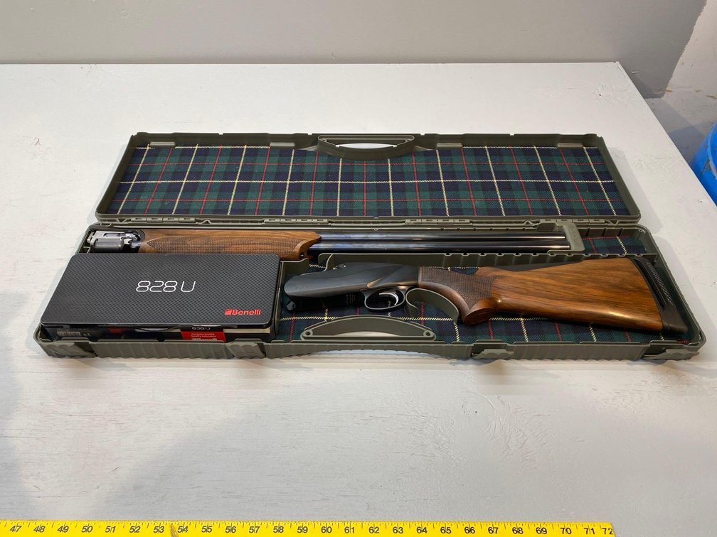 (I-1316) BENELLI 828U OVER/UNDER 12 GAUGE SHOTGUN, SN# B501162P16, LIKE NEW
