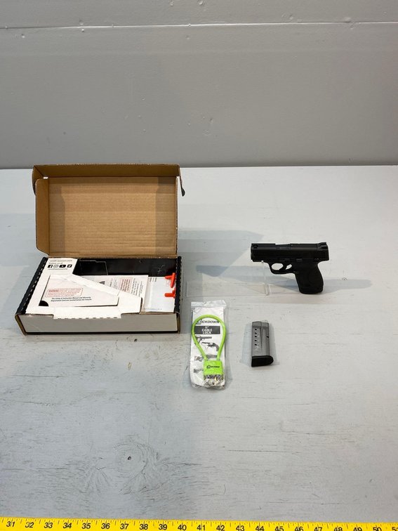 (I-1321) SMITH & WESSON M&P 9MM SHIELD, 2 MAGS, 3 1/4" BARREL, SN# JET0142