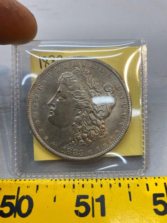 (I-819) 1883-O MORGAN DOLLAR (BRILLIANT UNCIRCULATED)