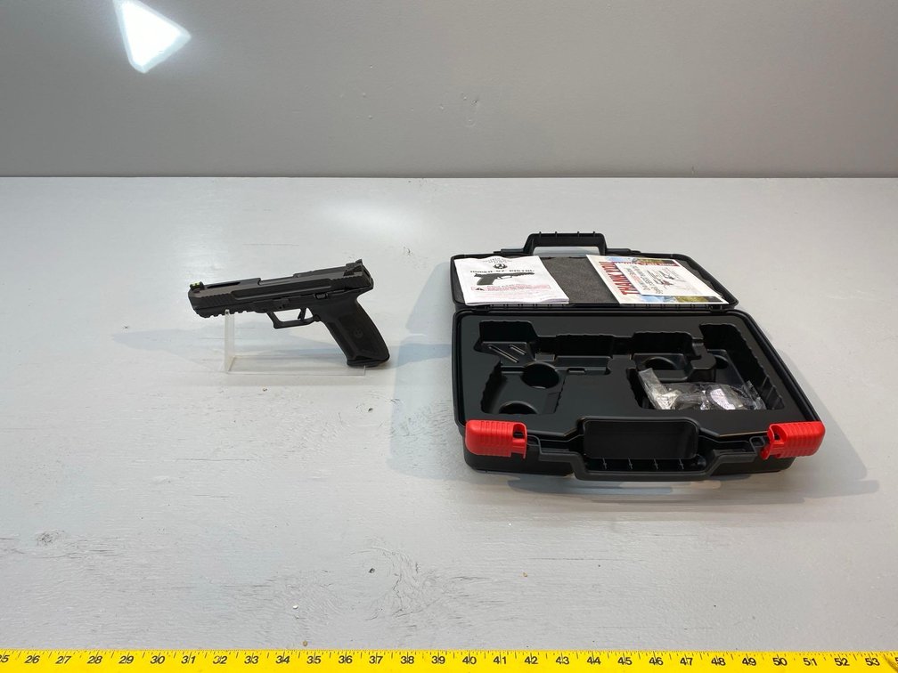 (I-141) NEW RUGER 57 PISTOL, 5.7X28, [2] 20 RD MAGS, HARD CASE, SN:643-36702