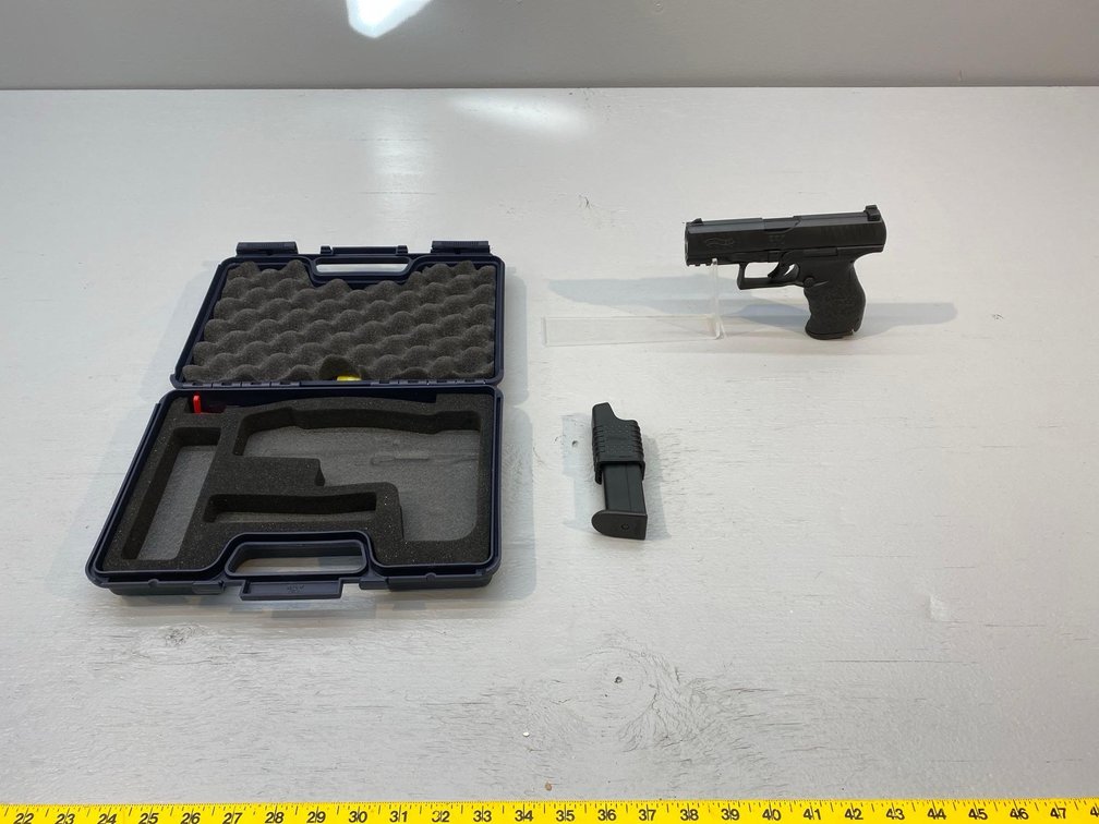 (I-144) WALTHER PPQ 9MM PISTOL WITH 2-15RD MAG, HARD CASE, SN:FCV0607