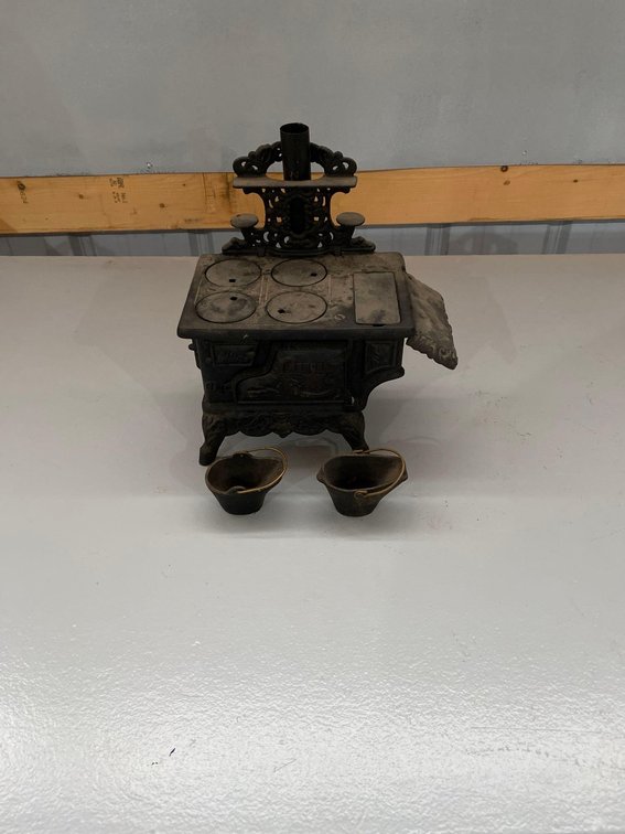Image for Corky & Beverly Lauritsen And Jerry & LaVonne Welter Collectible/Antique/Furniture Multi Party Online Only Auction