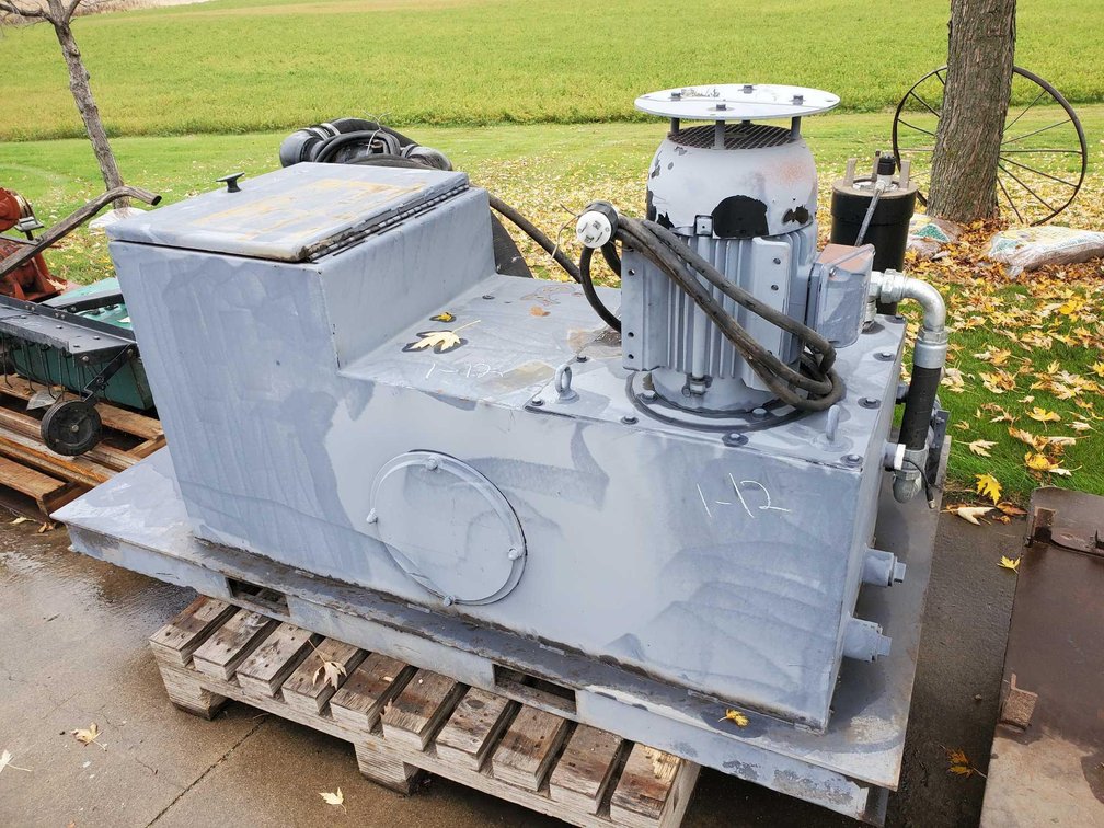 (I-12) (LOCATED IN MORRIS, MN) HYDRAULIC PUMP SYSTEM WITH OIL TANK, 100 GAL FILTER, 10 HP MOTOR (FOR