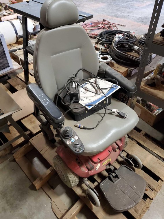(I-13) (LOCATED IN MORRIS, MN) JAZZY ELECTRIC WHEEL CHAIR, NEEDS BATTERIES (FOR MORE INFO AND LOCATI
