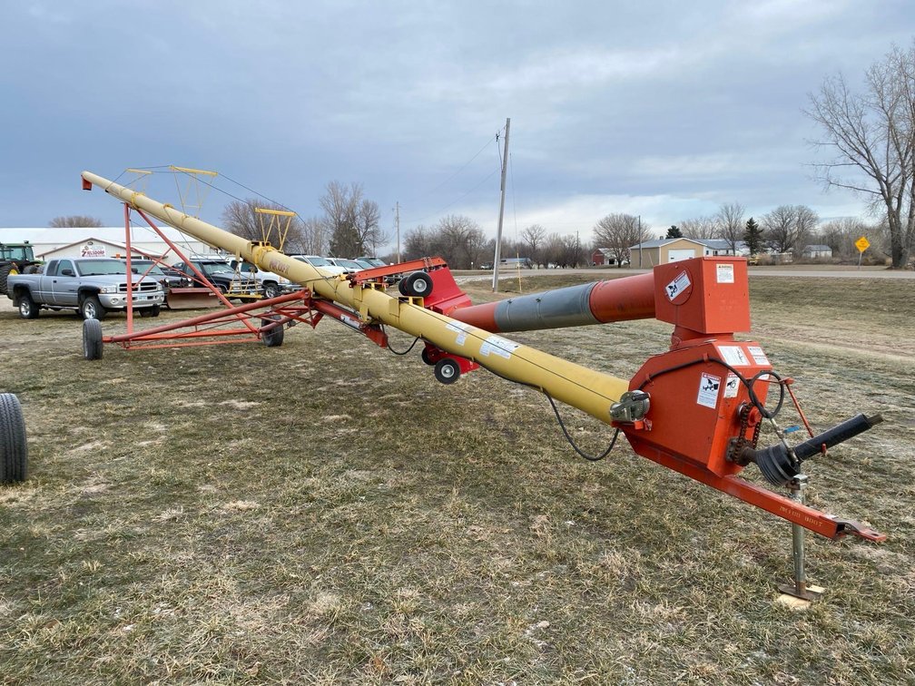 (I-1622) WESTFIELD MK 100-71 SWING HOPPER AUGER, HYDRAULIC LIFT, 540 PTO (PTO IN BACK ROOM)