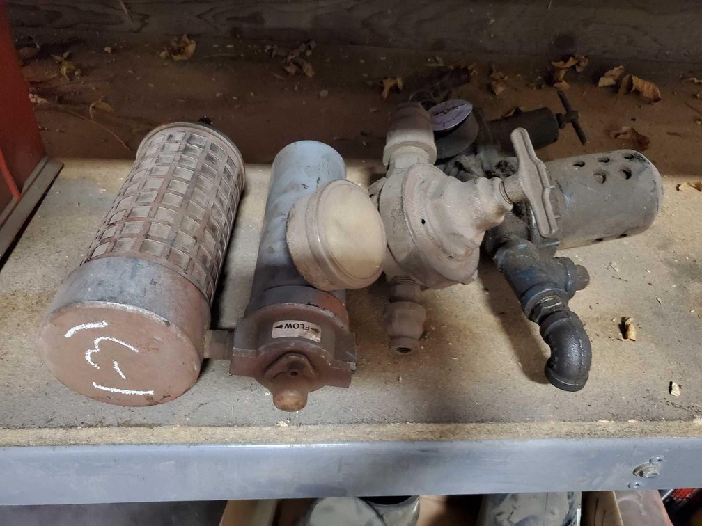 (I-31) (LOCATED IN MORRIS, MN) ​​​​​​​LOT OF REGULATORS ADN AIR FILTERS (FOR MORE INFO AND LOCATION 