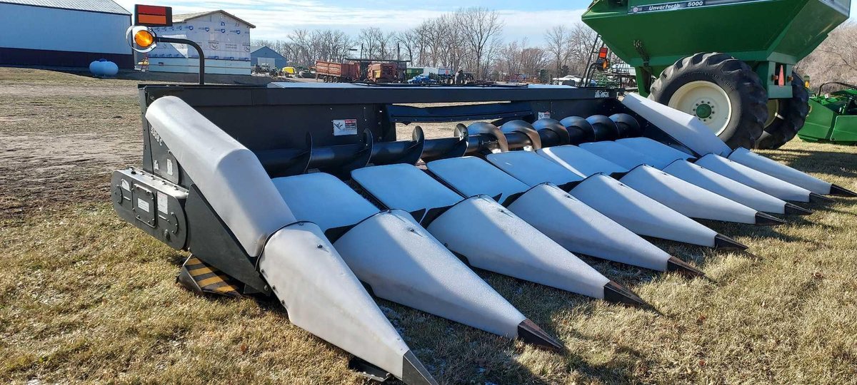 (I-1625) 2013 8 ROW HARVESTEC CHOPPING CORN HEAD, MODEL #5308C, 30" ROW, SINGLE POINT HOOKUP